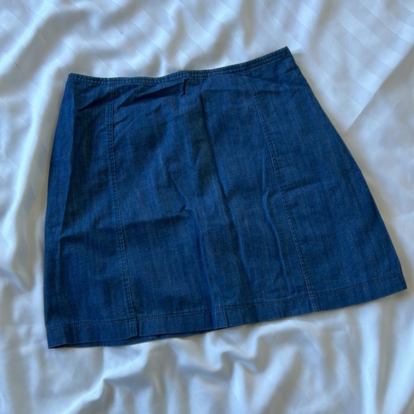 Hollister blue jeans skirt - Picture 2 of 3